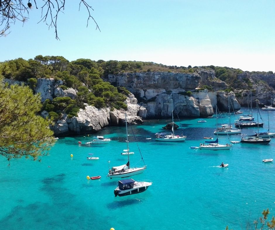 Menorca a tu aire. Cómo moverse por la isla y organizar tus visitas